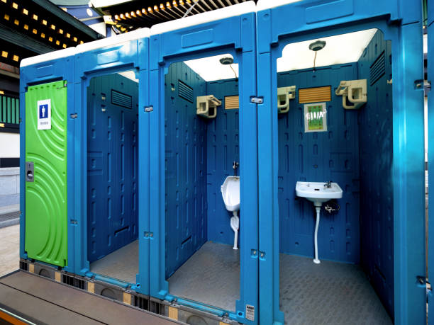 Best Porta potty rental near me  in Farmer City, IL